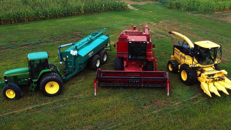 10 совети како да  изберете  земјоделска опрема и механизација