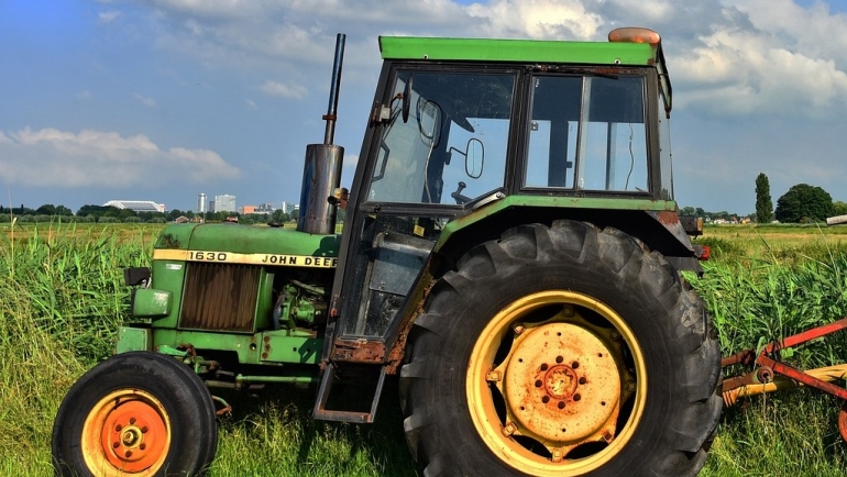 Одржување на земјоделска механизација